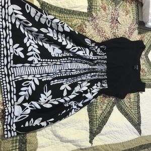 Style&Co Black/White Floral Elastic Waist Dress